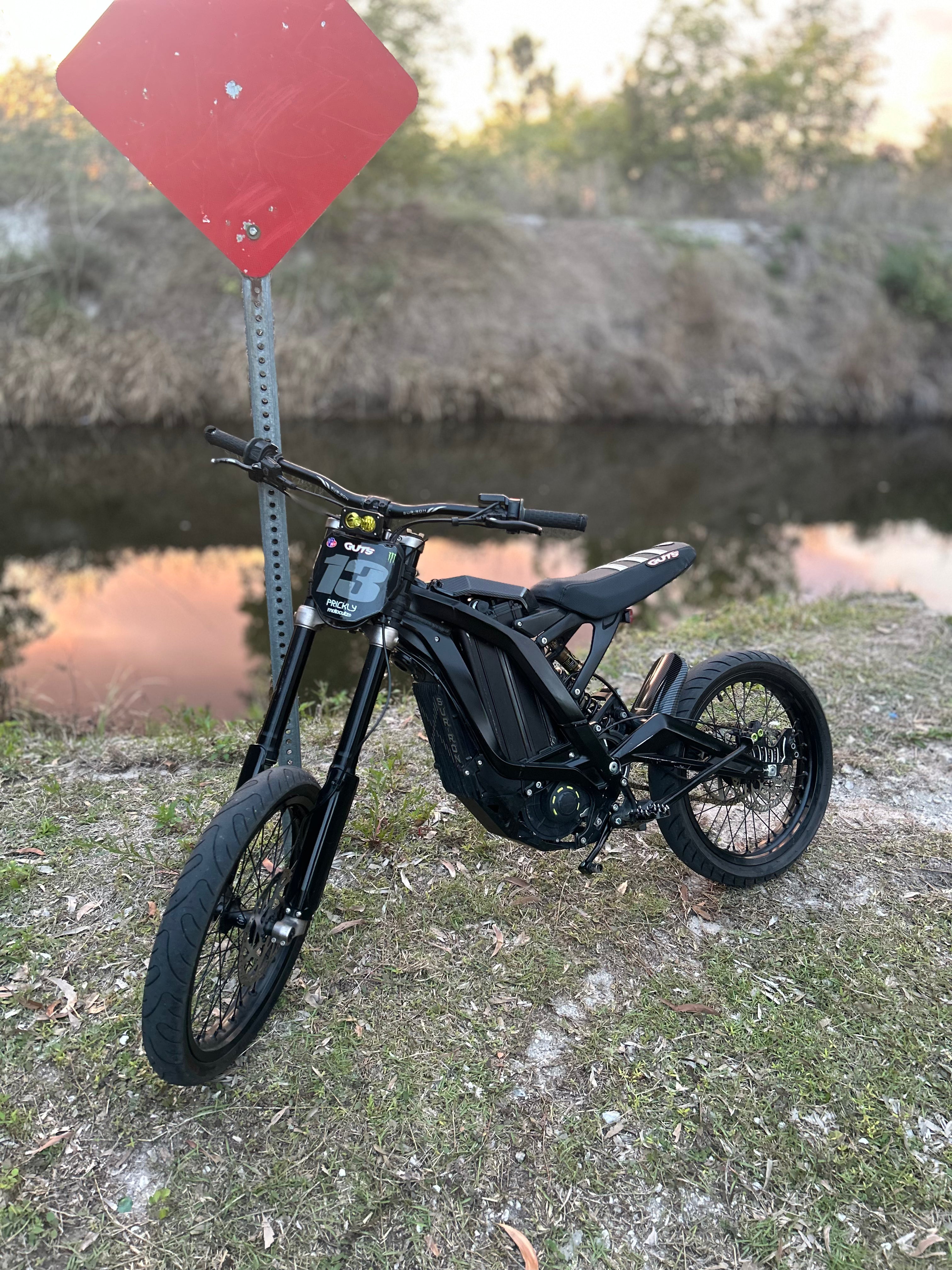 "Black On Black" LBX Sumos