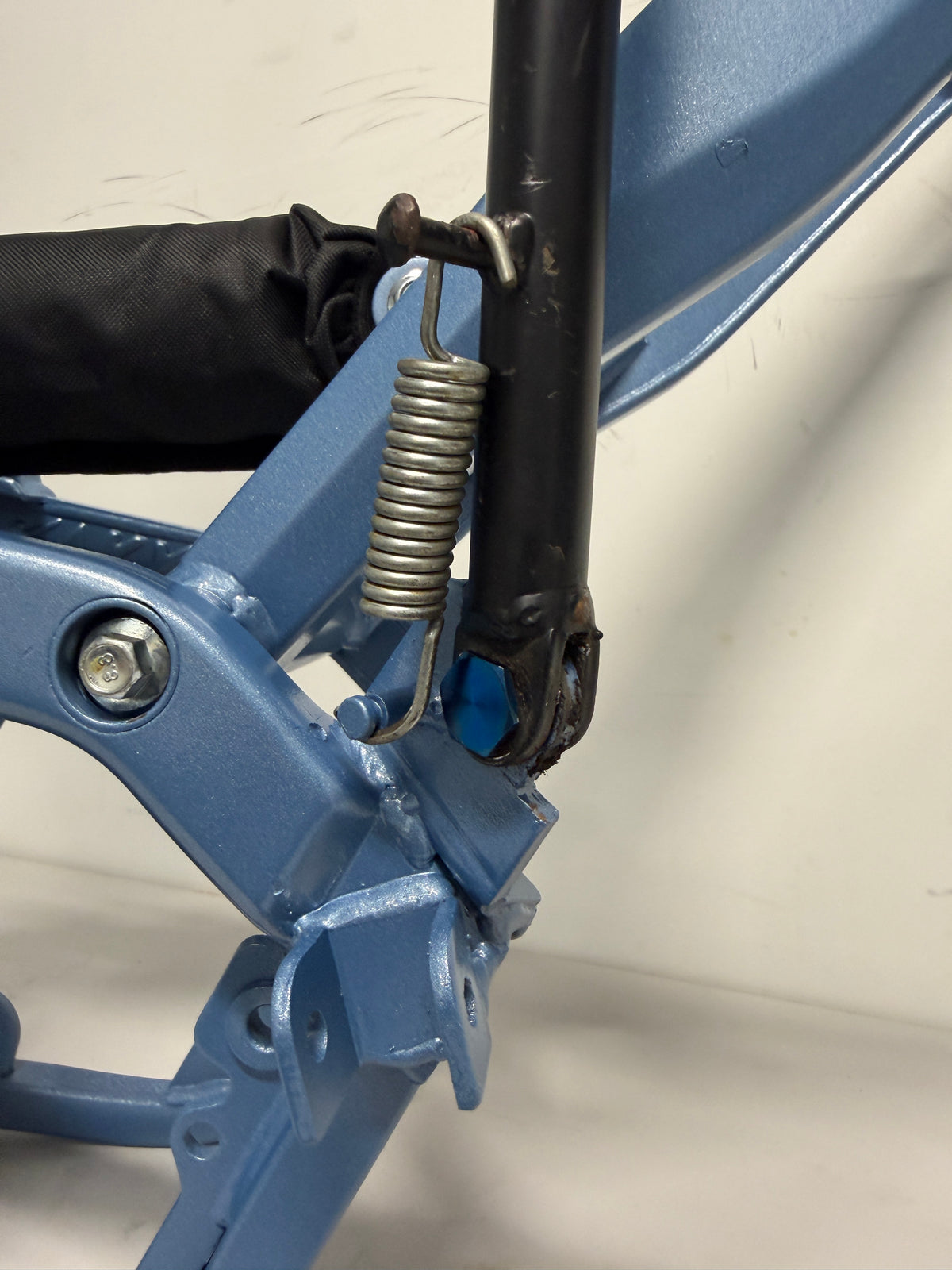 YOZMA IN10/IN10 PRO TITANIUM KICKSTAND BOLT