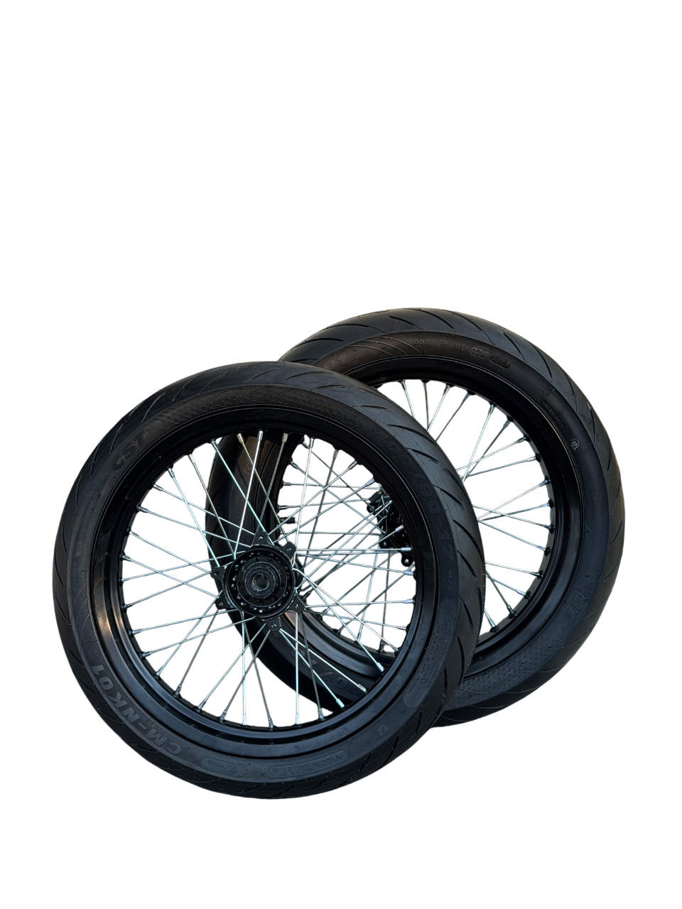 "Black on Silver" Ultra Sumos